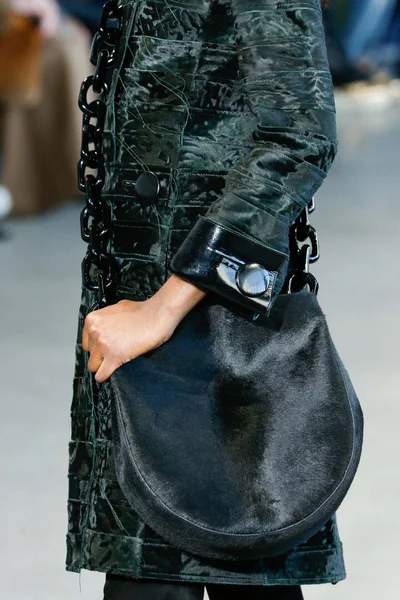 Look 36
